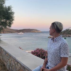 Meet your Posher, Jillian